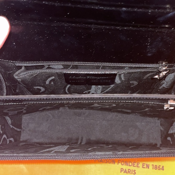 Salvatore Ferragamo additional listing - Picture 3 of 13